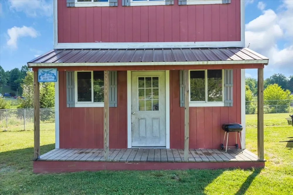 148 Rileys Bend Rd Lynchburg, TN 37352