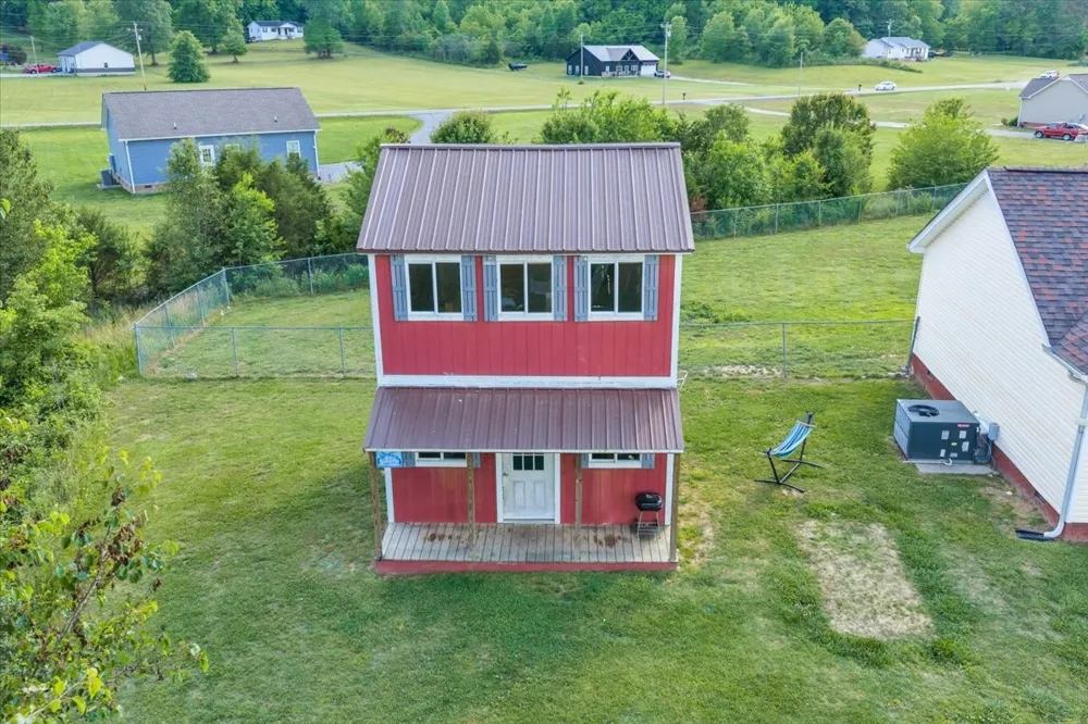 148 Rileys Bend Rd Lynchburg, TN 37352