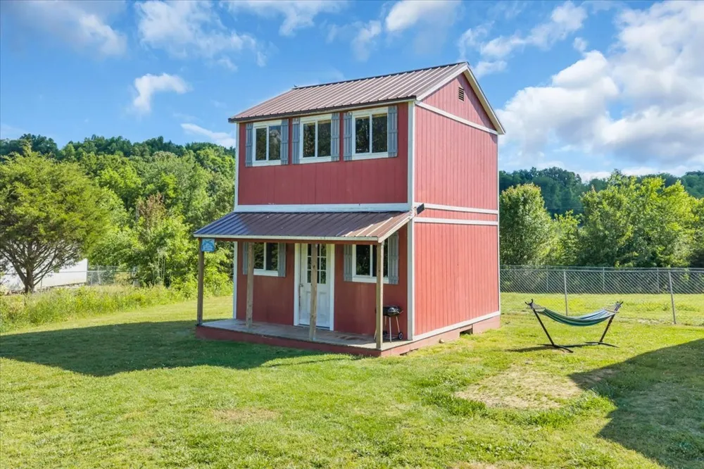 148 Rileys Bend Rd Lynchburg, TN 37352