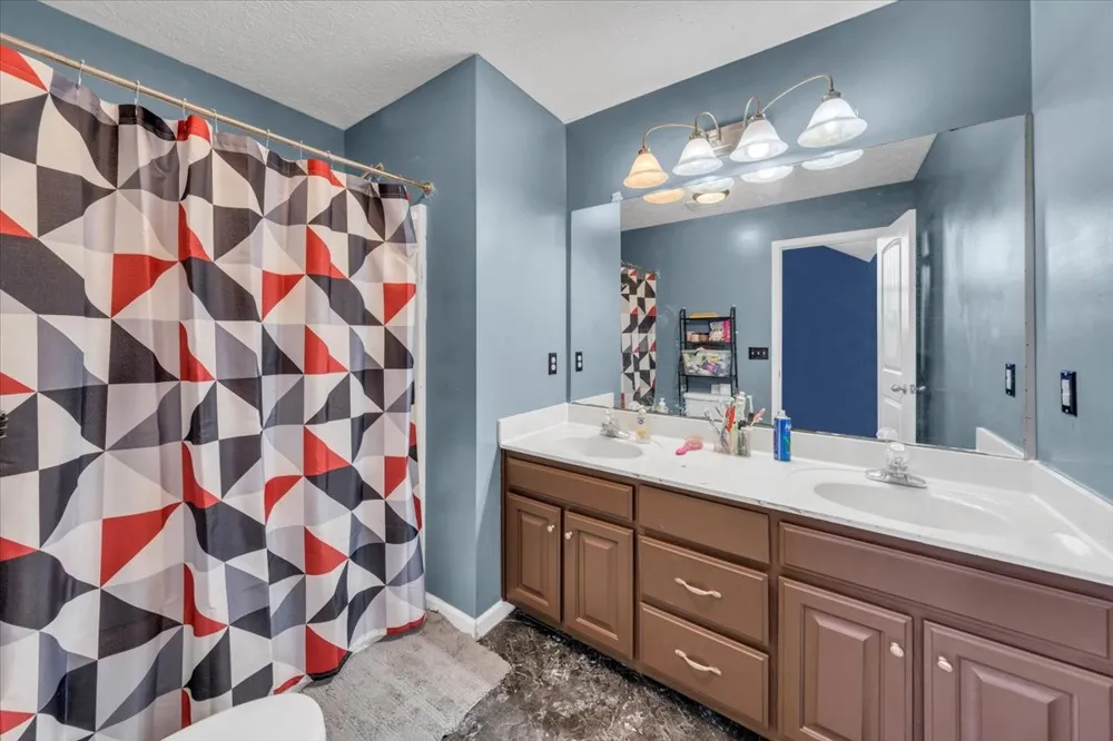 148 Rileys Bend Rd Lynchburg, TN 37352