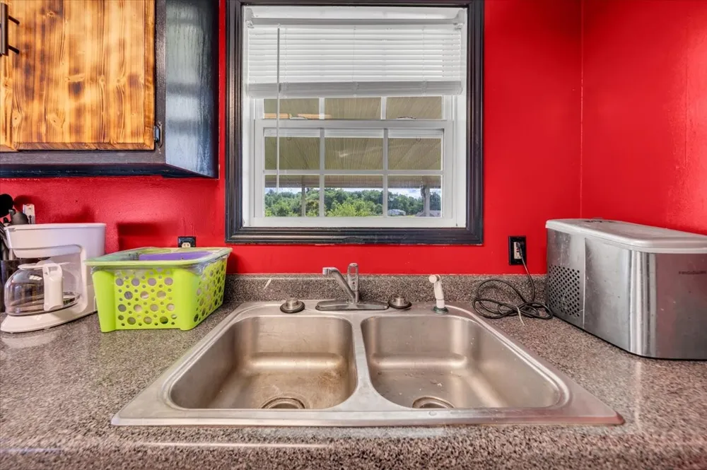 148 Rileys Bend Rd Lynchburg, TN 37352