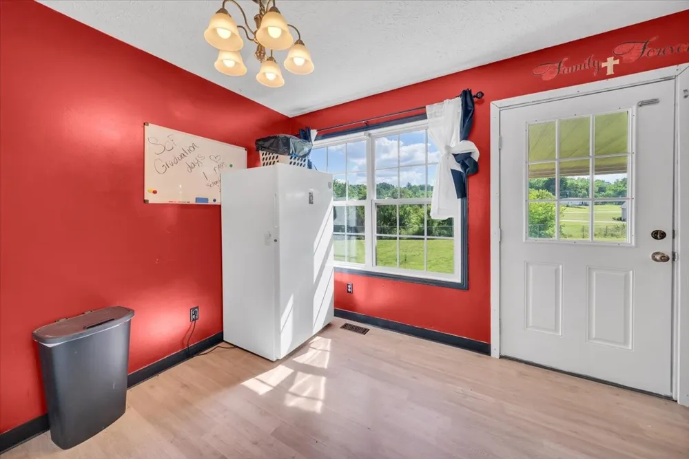 148 Rileys Bend Rd Lynchburg, TN 37352