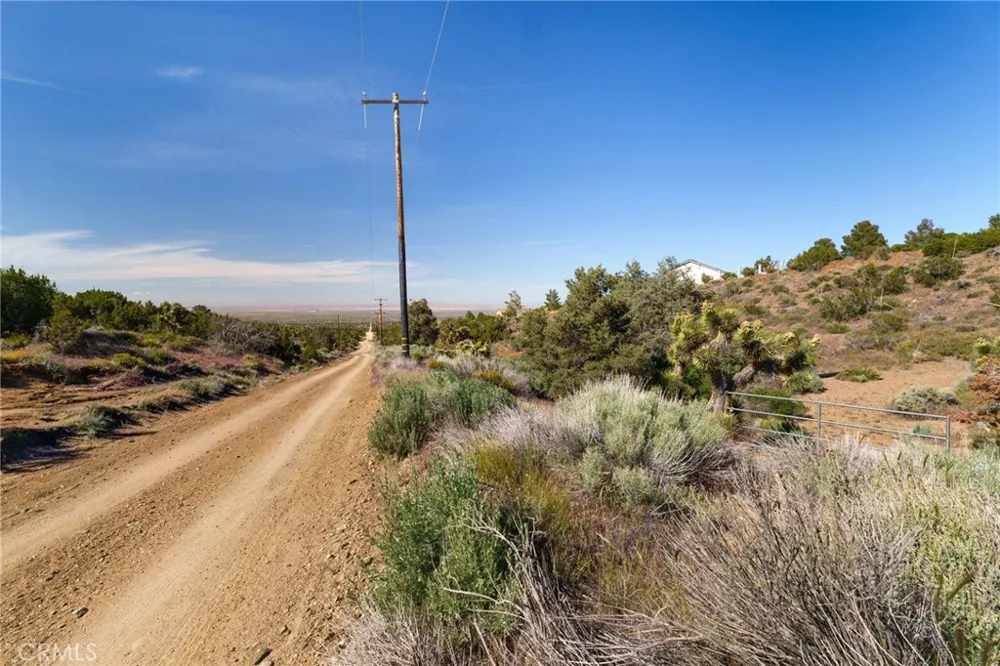 Silver Rock Pinon Hills, CA 92372