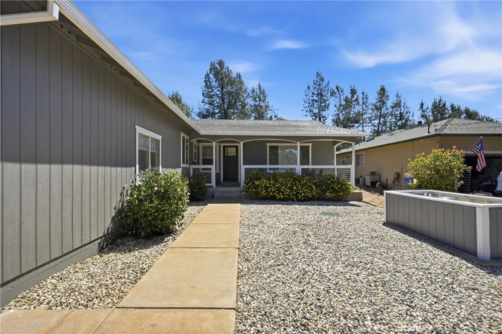 16906 Greenridge Hidden Valley Lake, CA 95467