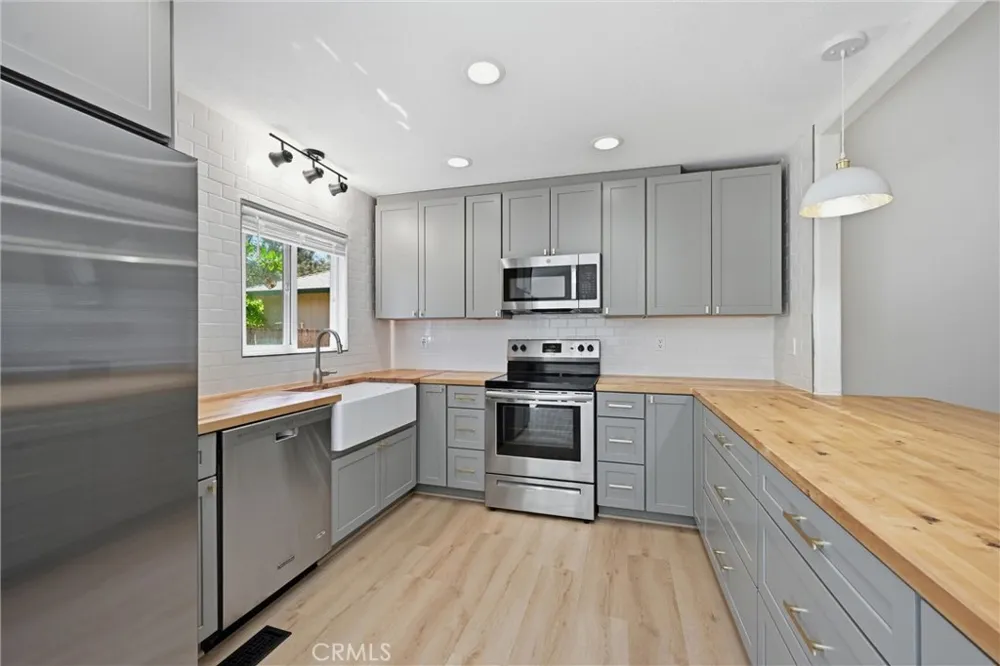 16906 Greenridge Hidden Valley Lake, CA 95467