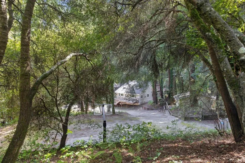6774 La Honda Road La Honda, CA 94020