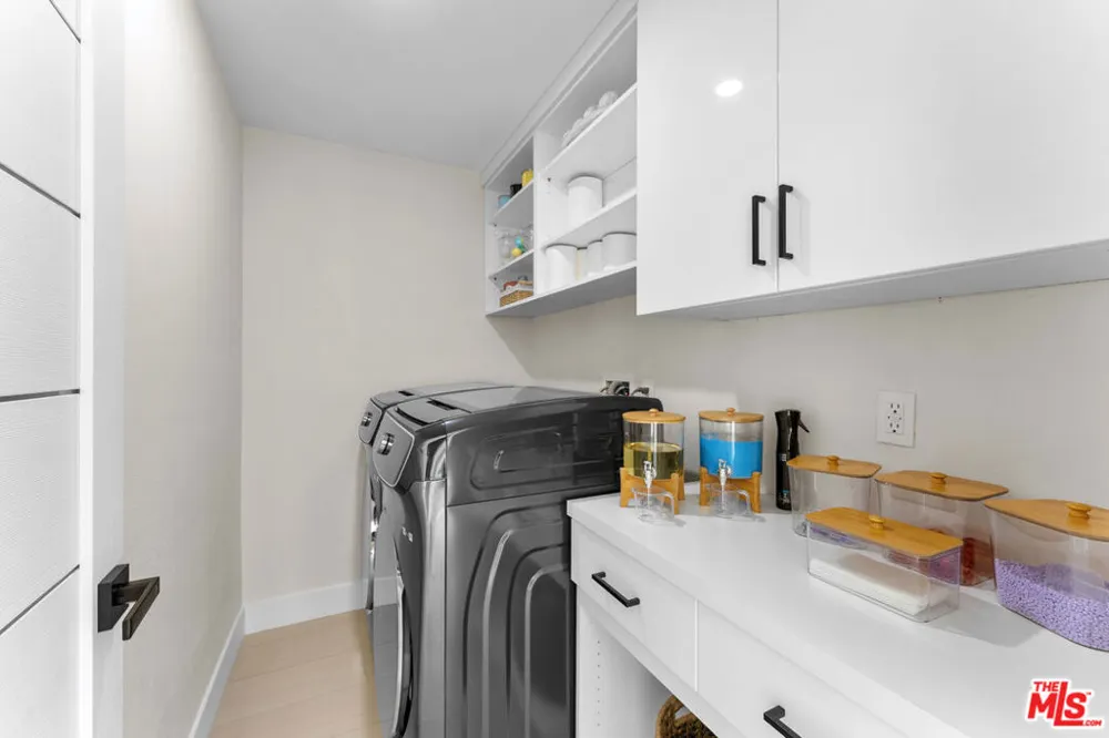 10360 Mcclemont Avenue Tujunga, CA 91042