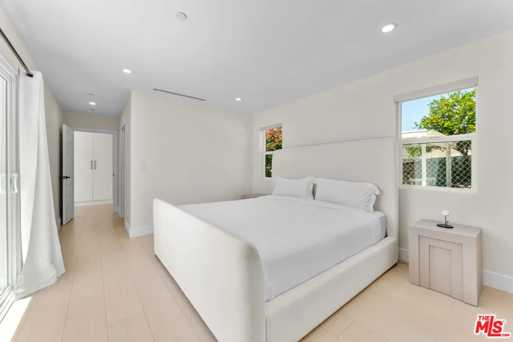 10360 Mcclemont Avenue Tujunga, CA 91042