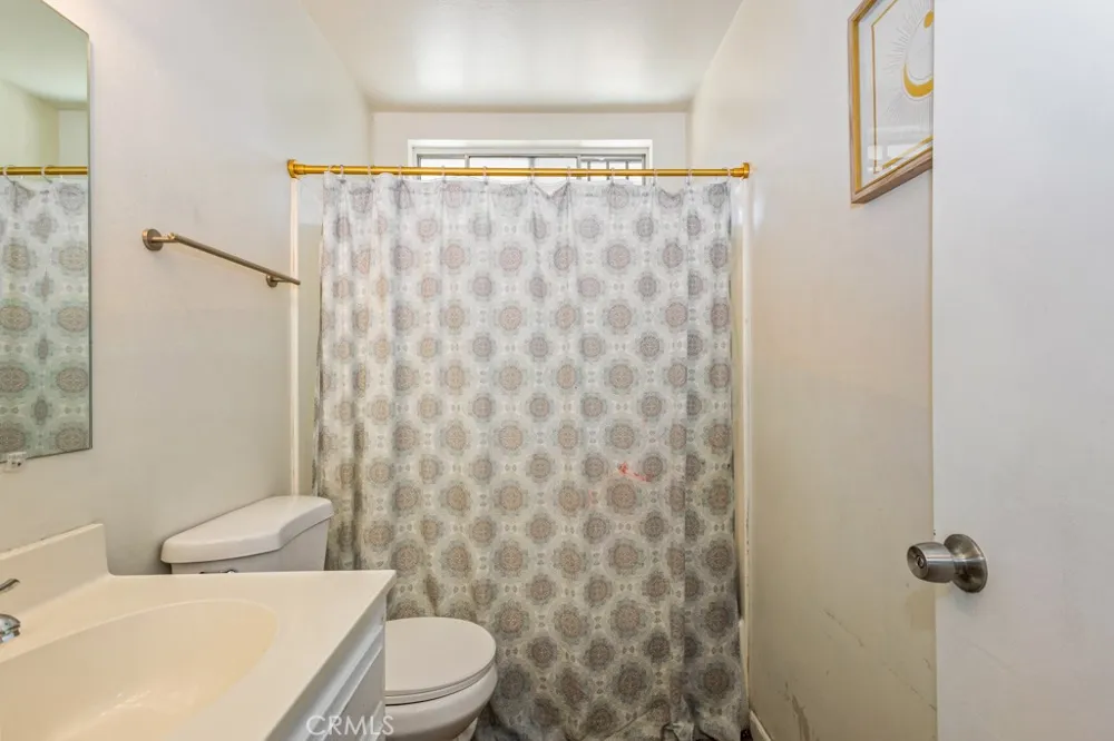 516 Onyx Hemet, CA 92543