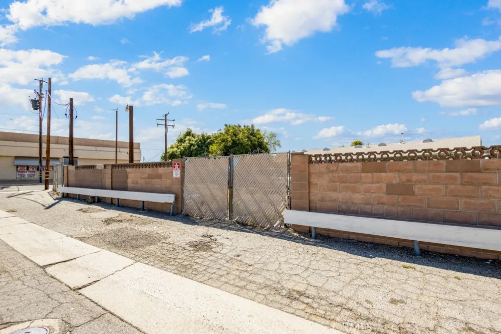 516 Onyx Hemet, CA 92543