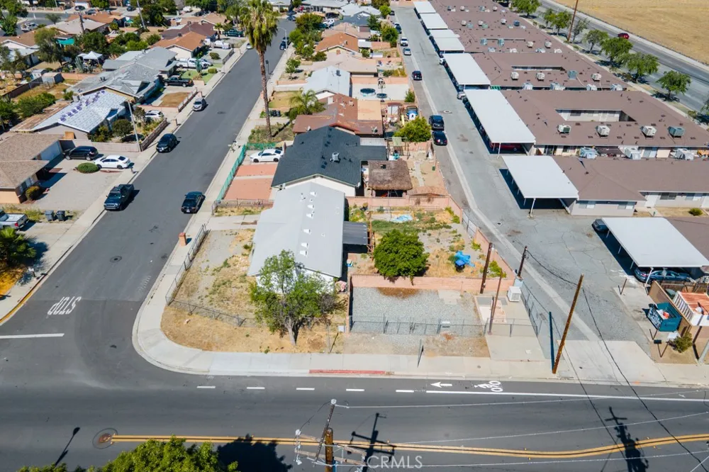 516 Onyx Hemet, CA 92543