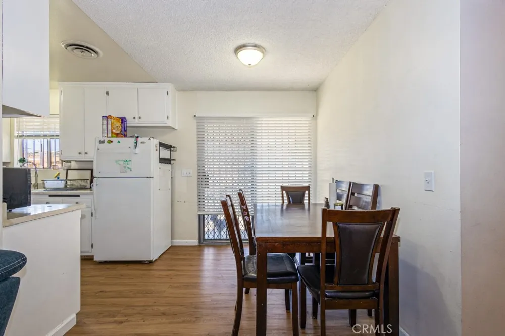 516 Onyx Hemet, CA 92543