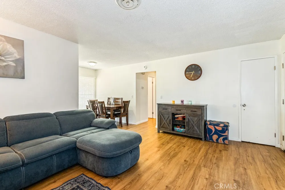 516 Onyx Hemet, CA 92543