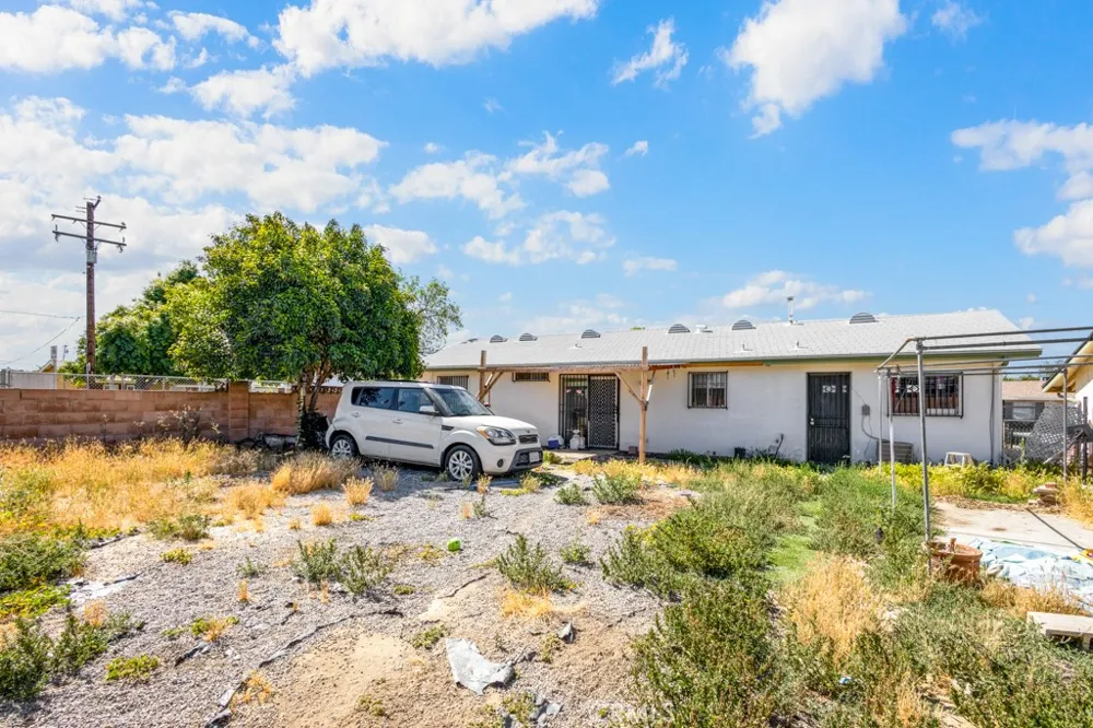 516 Onyx Hemet, CA 92543