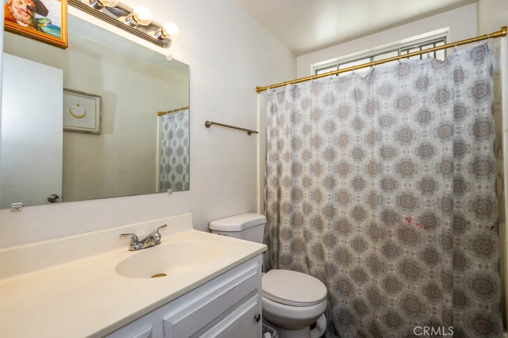 516 Onyx Hemet, CA 92543
