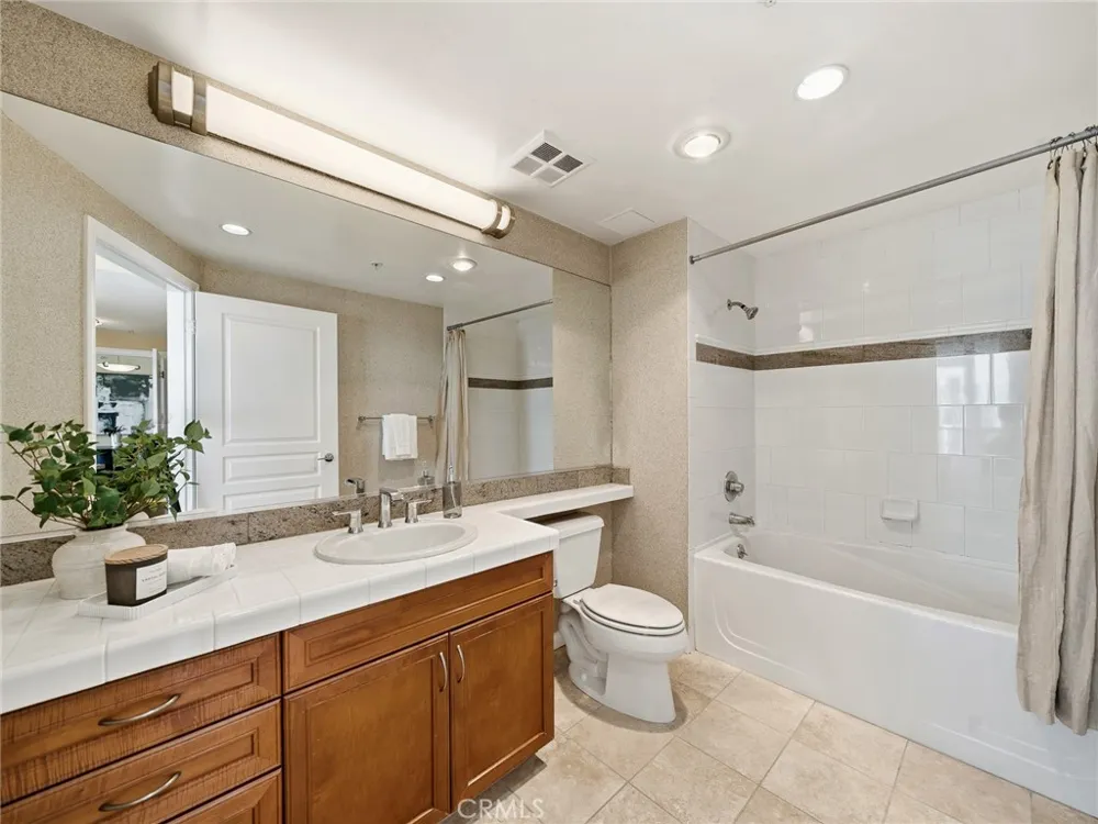 510 1st Ave #1401 San Diego, CA 92101