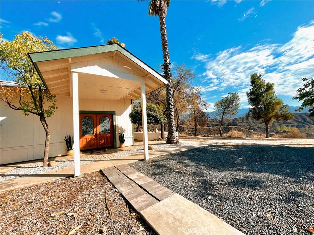 45180 El Reposo Road Aguanga, CA 92536