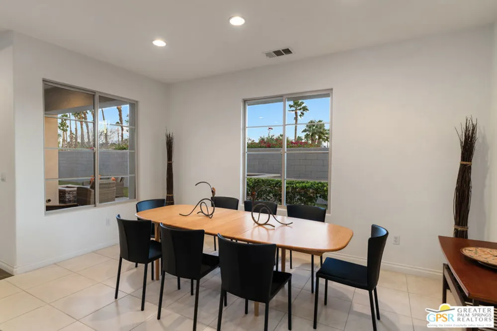 1628 Sienna Court Palm Springs, CA 92262