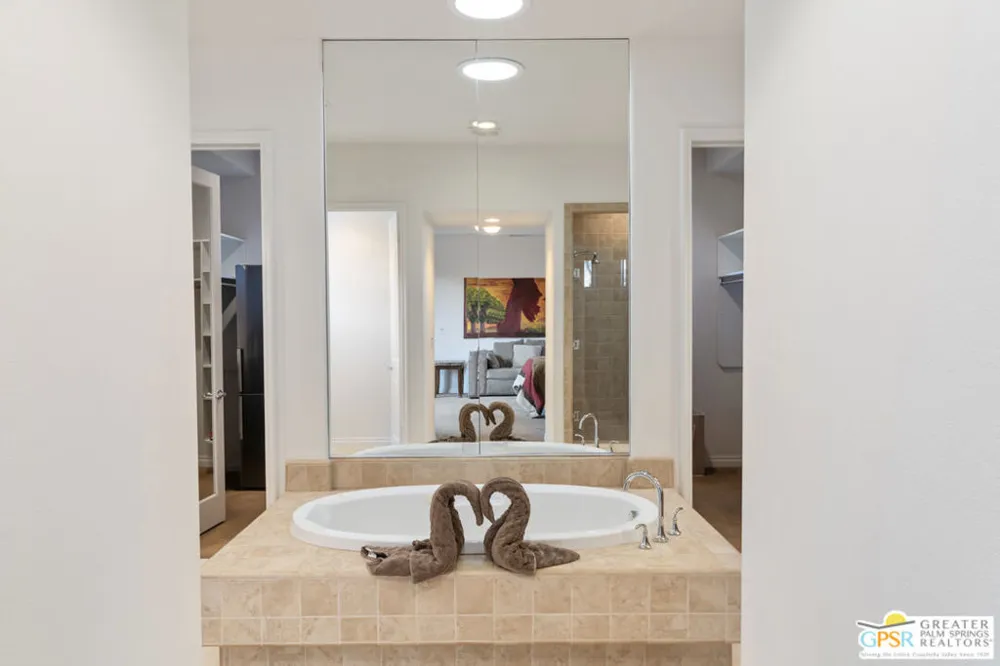 1628 Sienna Court Palm Springs, CA 92262