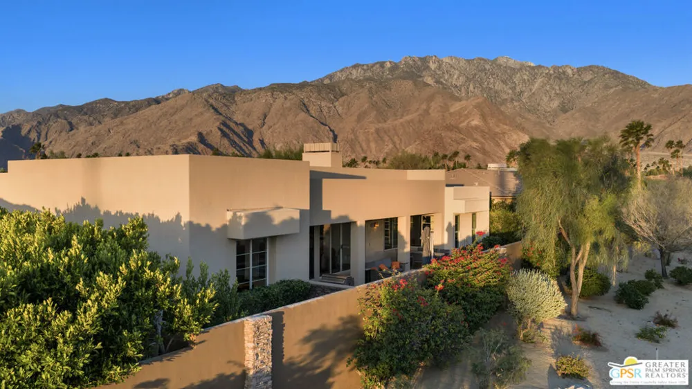 1628 Sienna Court Palm Springs, CA 92262