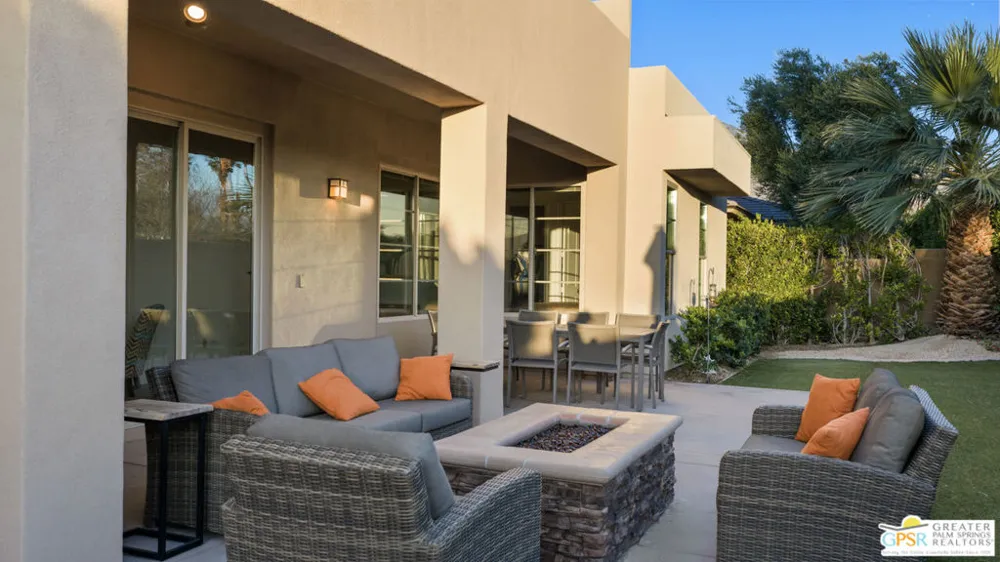 1628 Sienna Court Palm Springs, CA 92262