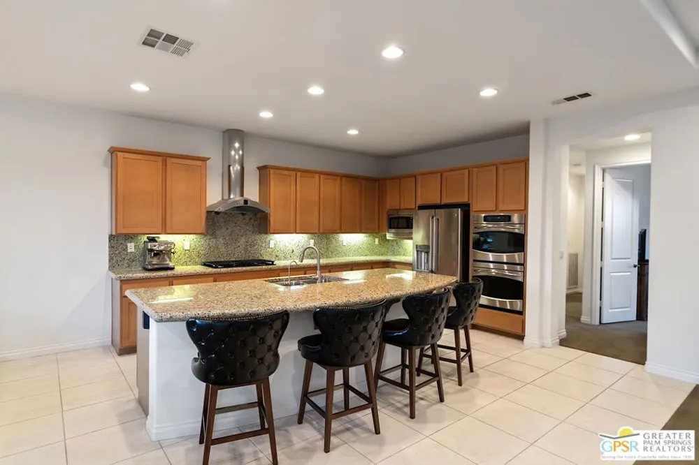 1628 Sienna Court Palm Springs, CA 92262