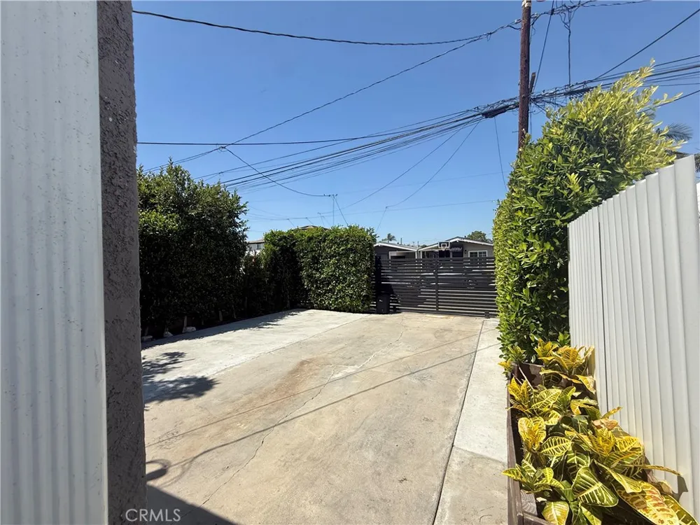 11818 Cheshire Norwalk, CA 90650