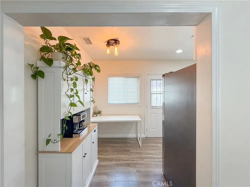 11818 Cheshire Norwalk, CA 90650