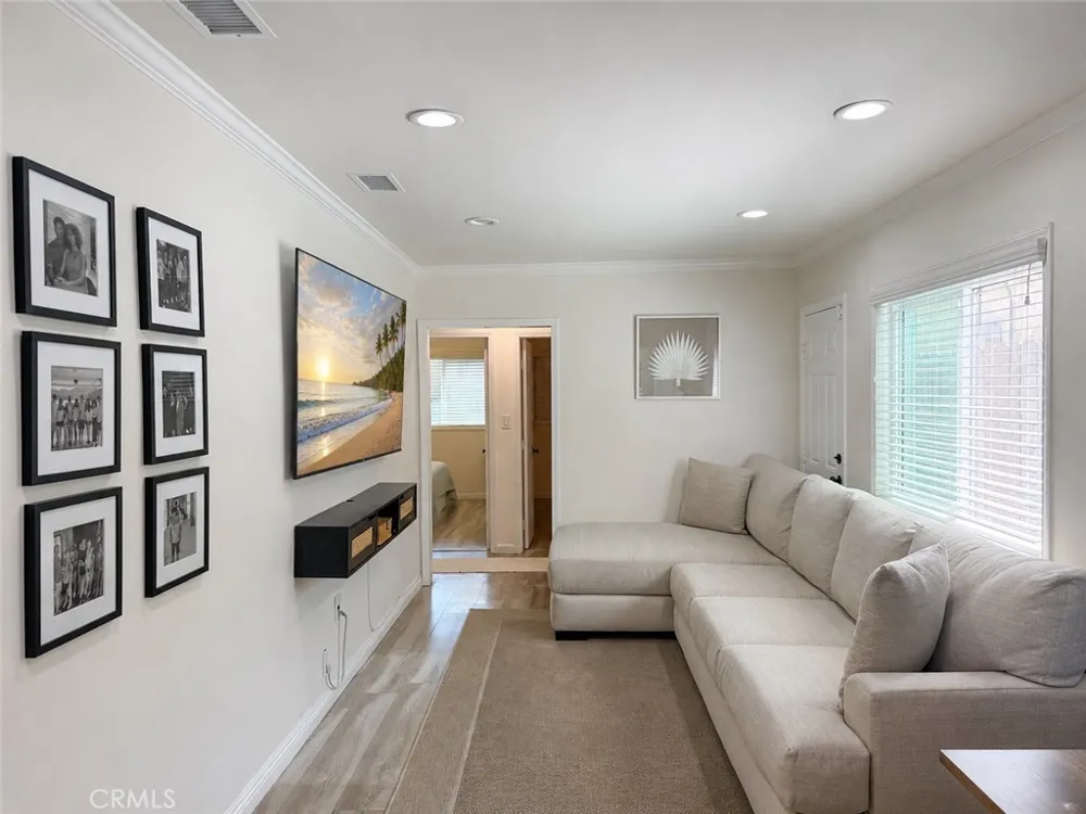 11818 Cheshire Norwalk, CA 90650
