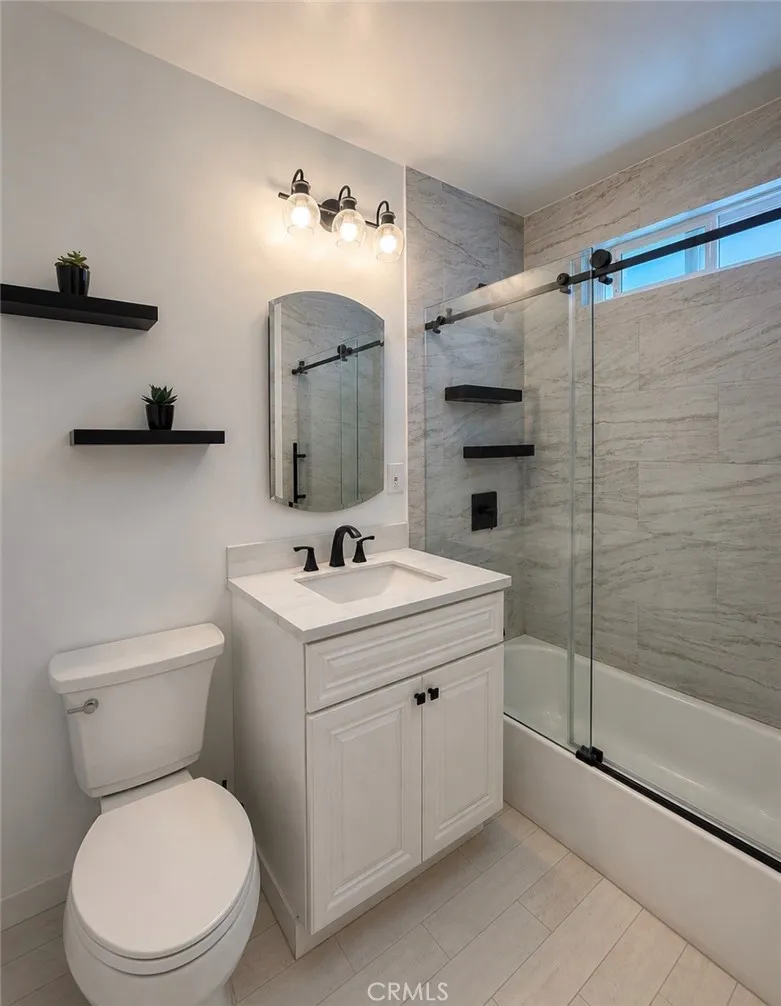 11818 Cheshire Norwalk, CA 90650