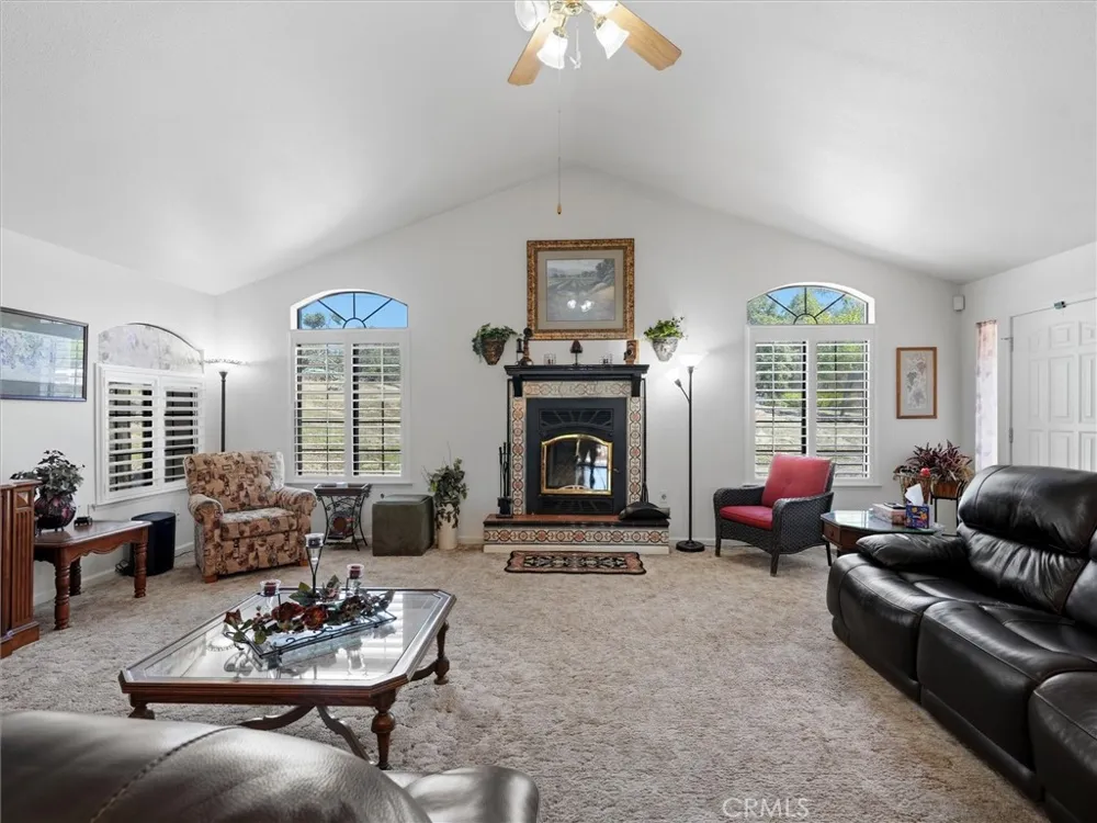 42704 Deep Forest Coarsegold, CA 93614