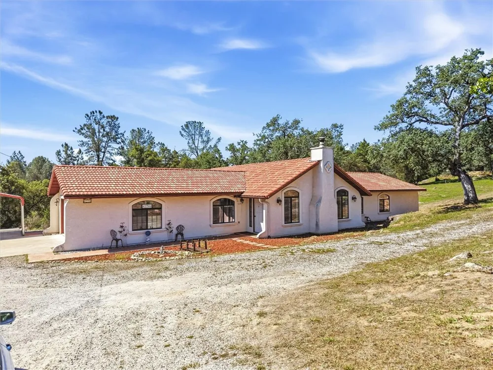 42704 Deep Forest Coarsegold, CA 93614