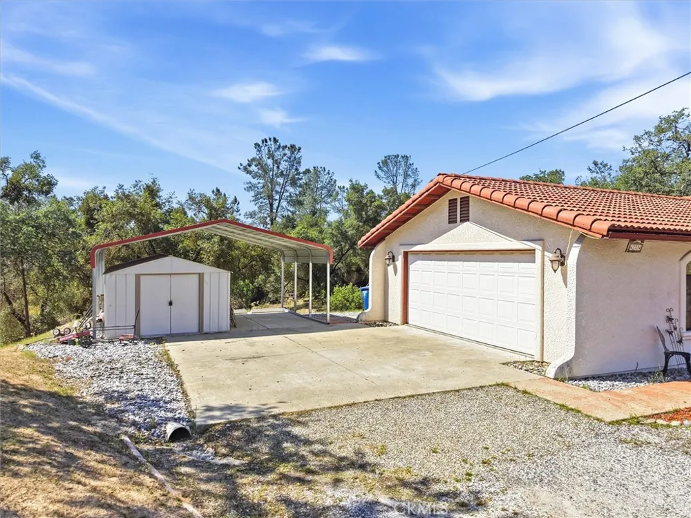 42704 Deep Forest Coarsegold, CA 93614