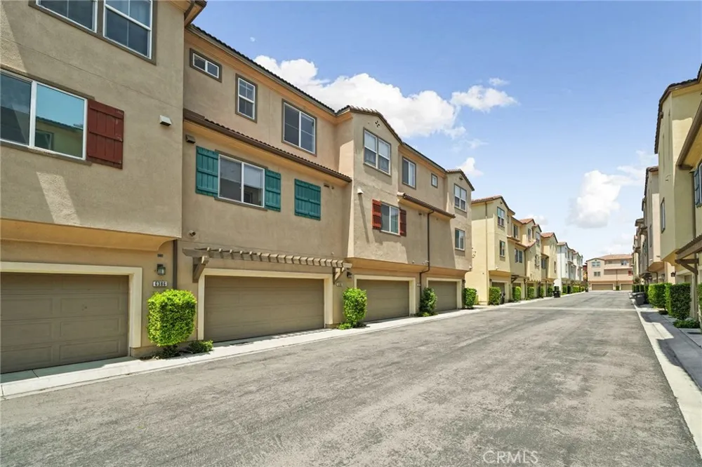 6382 Aquila Way Eastvale, CA 91752