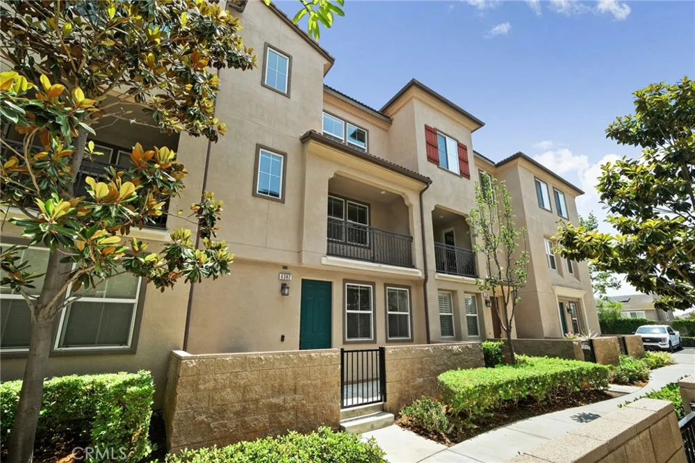 6382 Aquila Way Eastvale, CA 91752