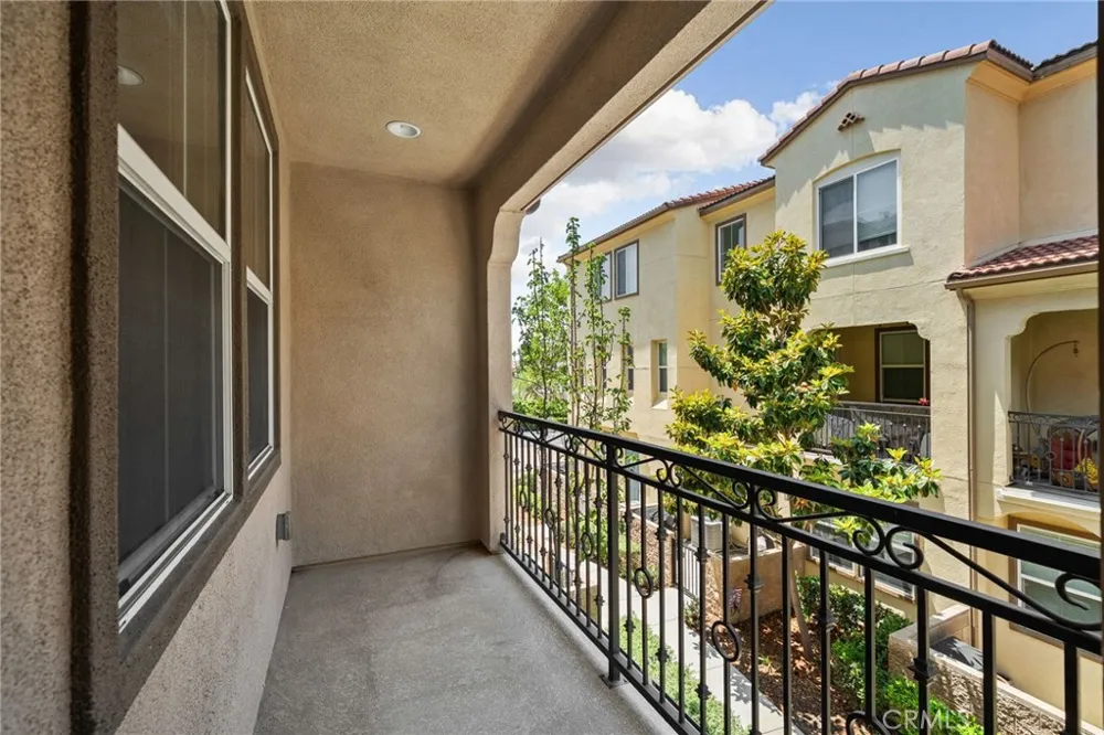 6382 Aquila Way Eastvale, CA 91752