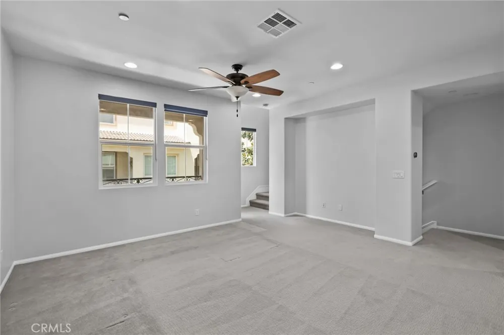 6382 Aquila Way Eastvale, CA 91752