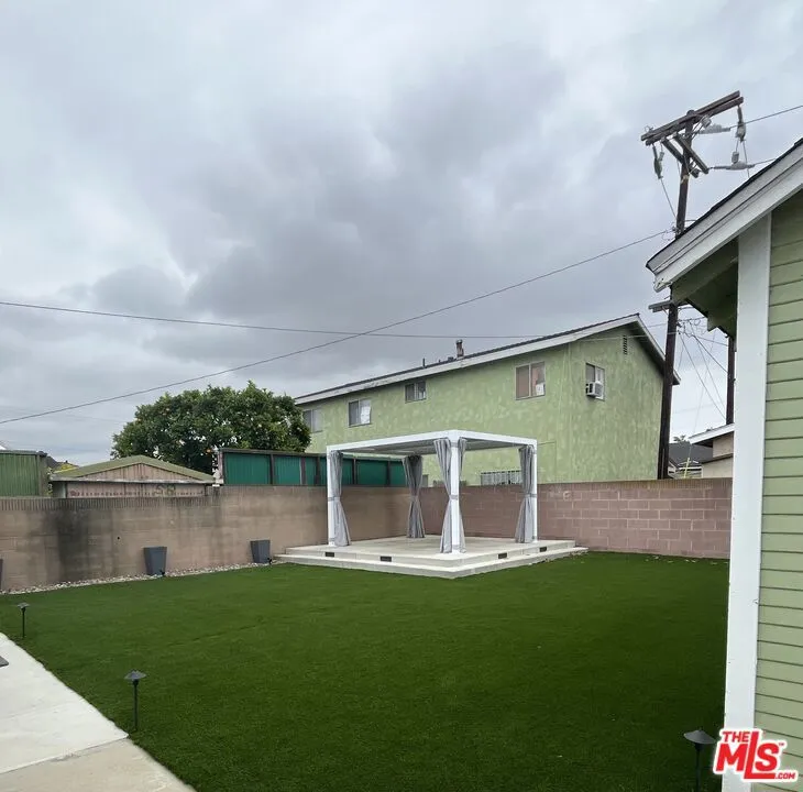 17125 S Denker Avenue Gardena, CA 90247