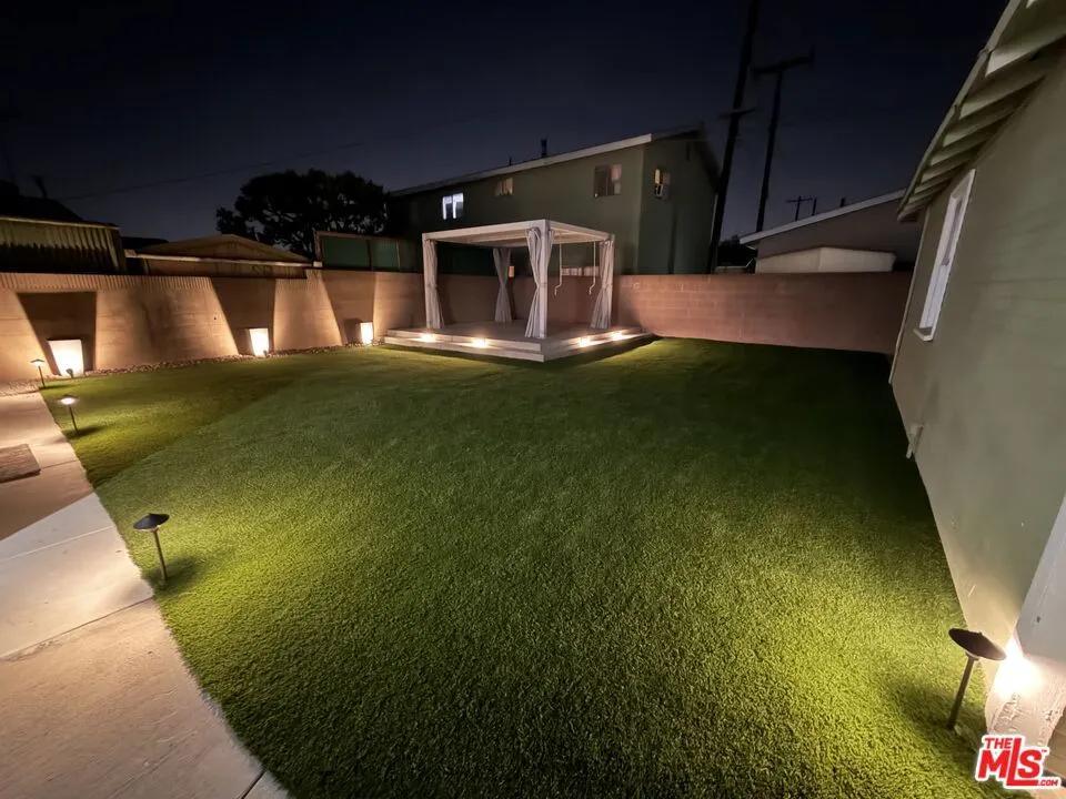 17125 S Denker Avenue Gardena, CA 90247