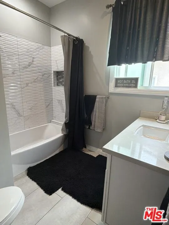 17125 S Denker Avenue Gardena, CA 90247