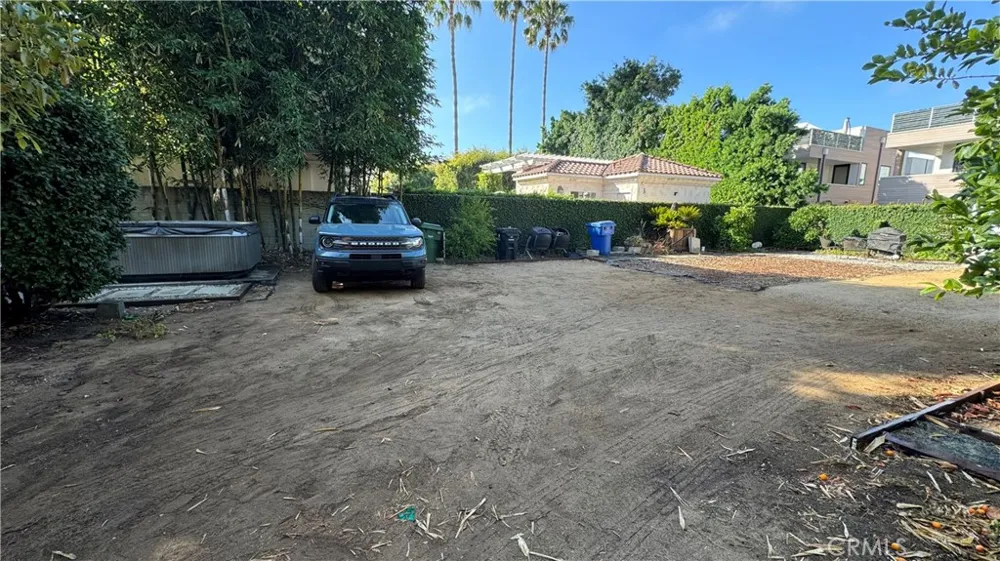 2117 Colby Avenue West Los Angeles, CA 90025
