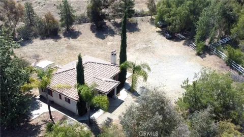 18797 Vista de Montanas #G