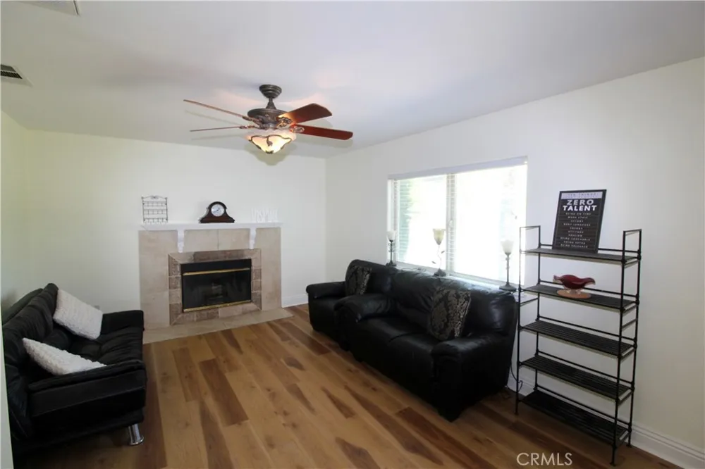 18797 Vista de Montanas #G Murrieta, CA 92562