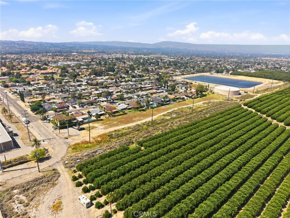 2016 SAN Bernardino Avenue Mentone, CA 92359