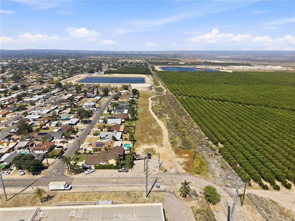 2016 SAN Bernardino Avenue Mentone, CA 92359