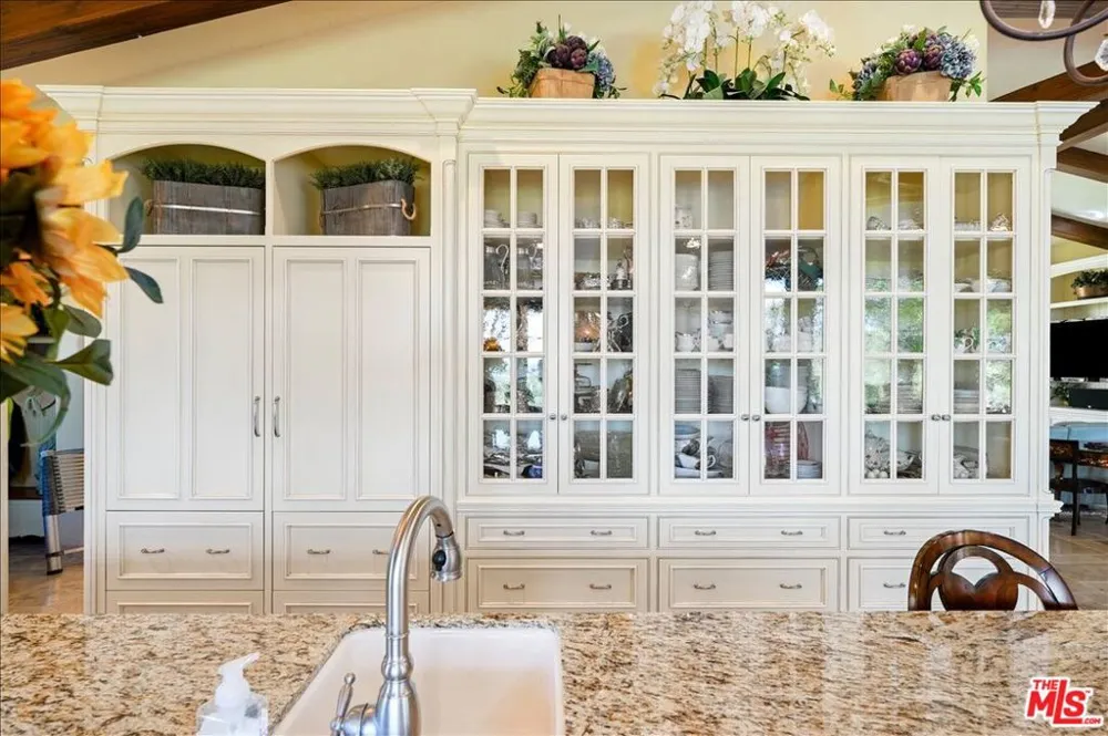 2553 Santa Barbara Avenue Los Olivos, CA 93441