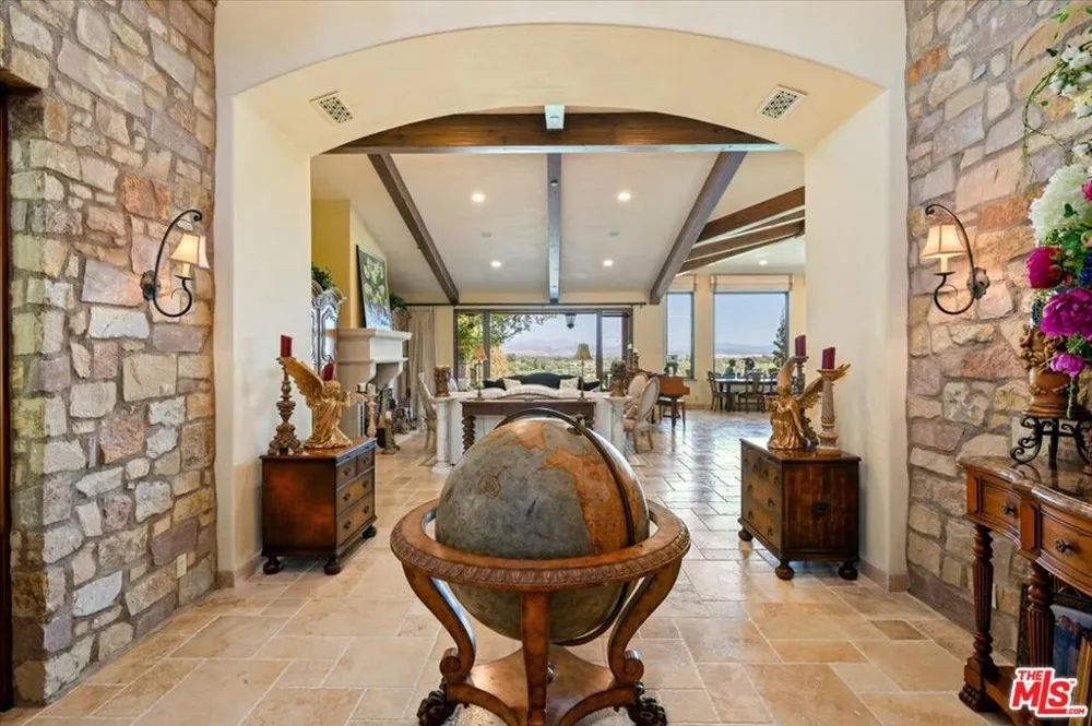 2553 Santa Barbara Avenue Los Olivos, CA 93441