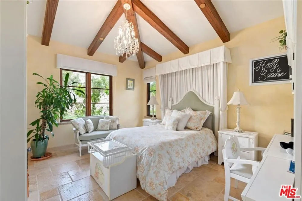 2553 Santa Barbara Avenue Los Olivos, CA 93441