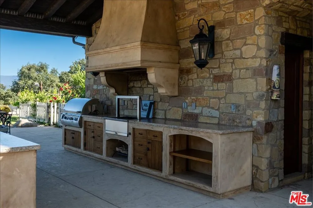2553 Santa Barbara Avenue Los Olivos, CA 93441
