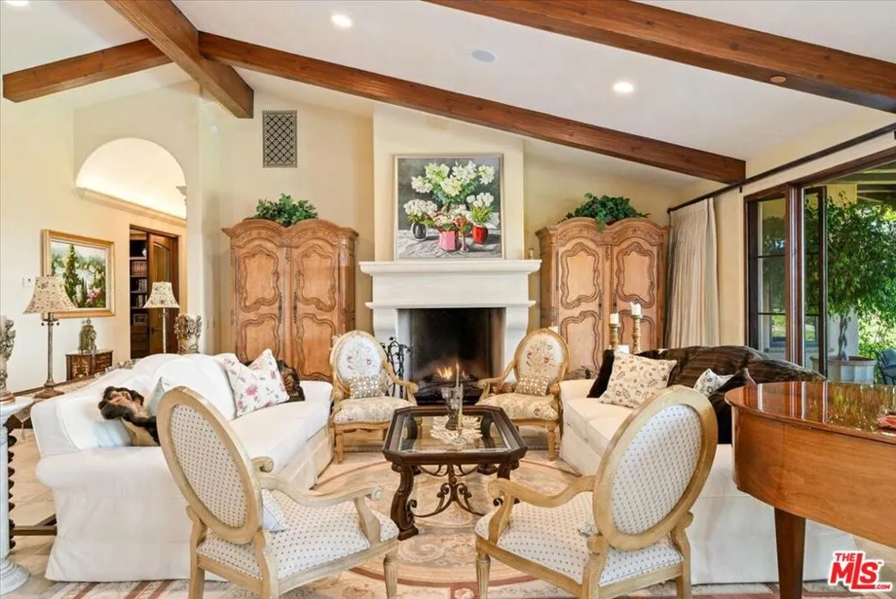 2553 Santa Barbara Avenue Los Olivos, CA 93441
